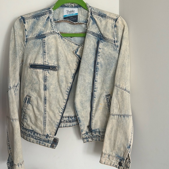 Women's Zara Jean Jacket - Picture 1 of 2